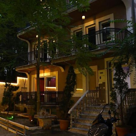 City Park Hostel 普里什蒂纳 外观 照片